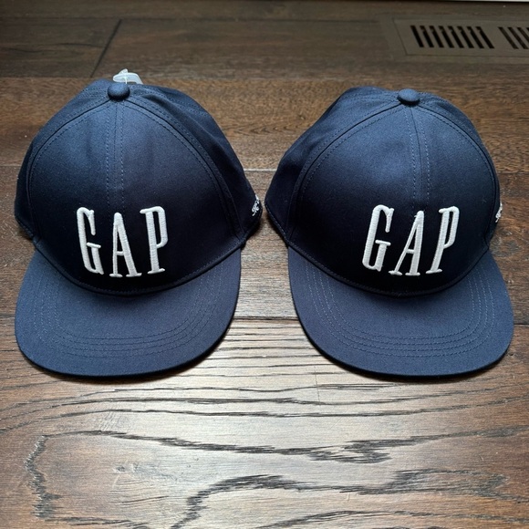 GAP Baseball Cap - 2 - Picture 1 of 6